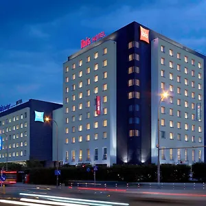 ibis-warszawa-reduta.warsawhotelspoland.com/